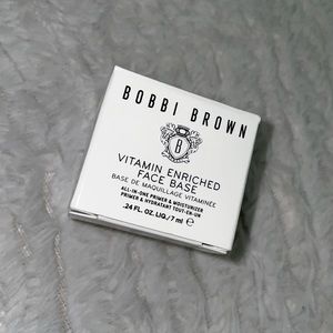 Bobbi Brown Vitamin Enriched Face Base